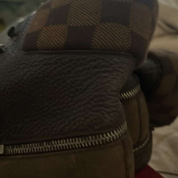 Louis Vuitton boats very nice and clean value at 2,200 - Picture 3 of 5